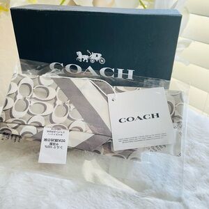 Coach Signature Print Silk Skinny Scarf C8363 /Bone -NWT